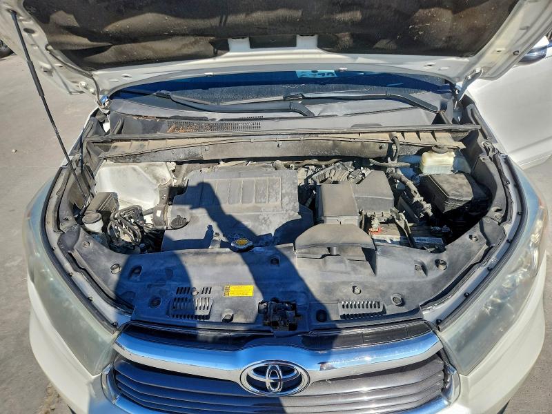 Photo 11 from auction – 2014 TOYOTA HIGHLANDER with VIN 5TDYKRFH3ES019712