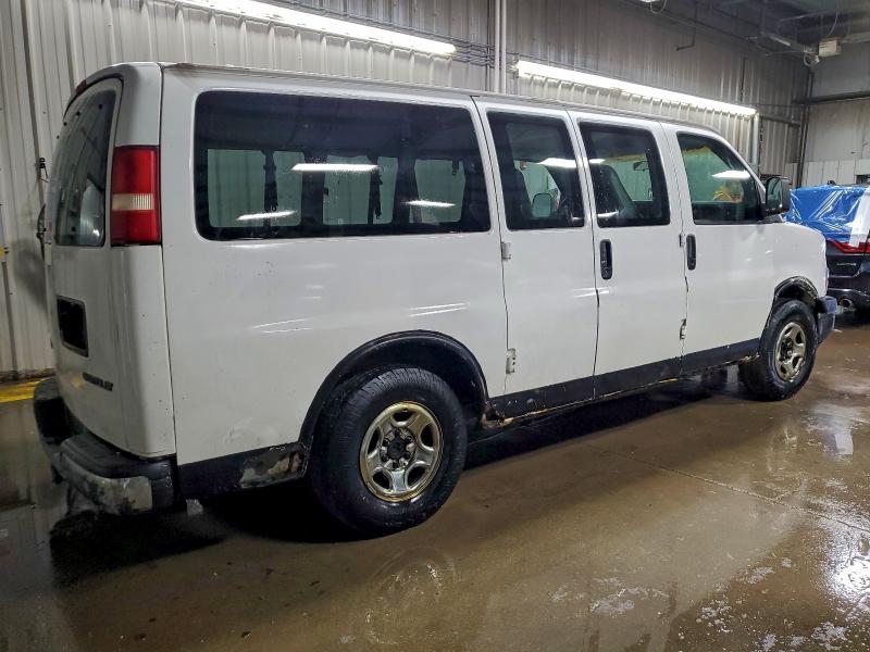 Photo 3 from auction – 2003 CHEVROLET EXPRESS G1 with VIN 1GNFG15T131106493