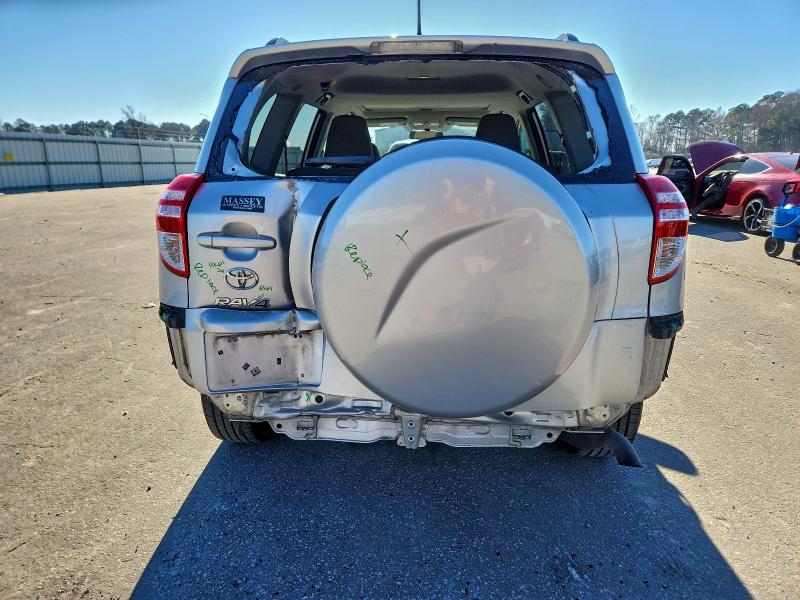 Photo 6 from auction – 2011 TOYOTA RAV4 with VIN 2T3ZF4DV1BW103123