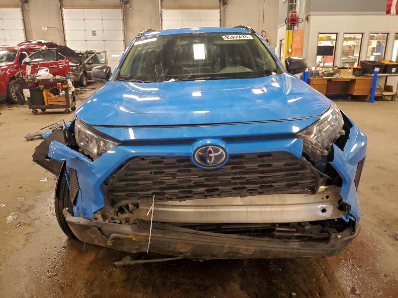 Zdjęcie 5 z aukcji – 2020 TOYOTA RAV4 LE z VIN JTMLWRFV9LD059905