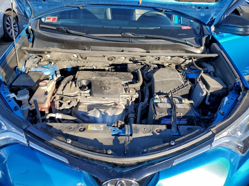 Photo 11 from auction – 2016 TOYOTA RAV4 LE with VIN JTMBFREVXGD180588
