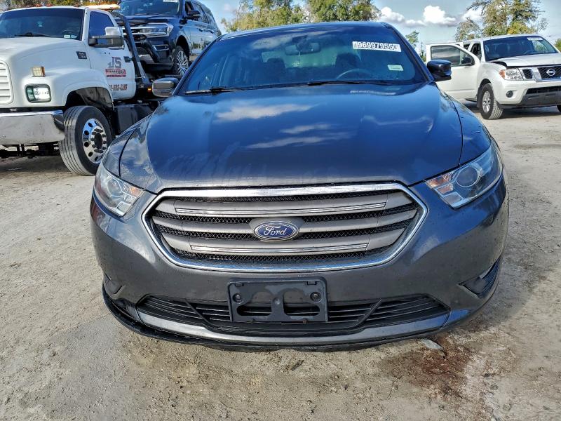 Photo 5 from auction – 2018 FORD TAURUS SEL with VIN 1FAHP2E86JG113300