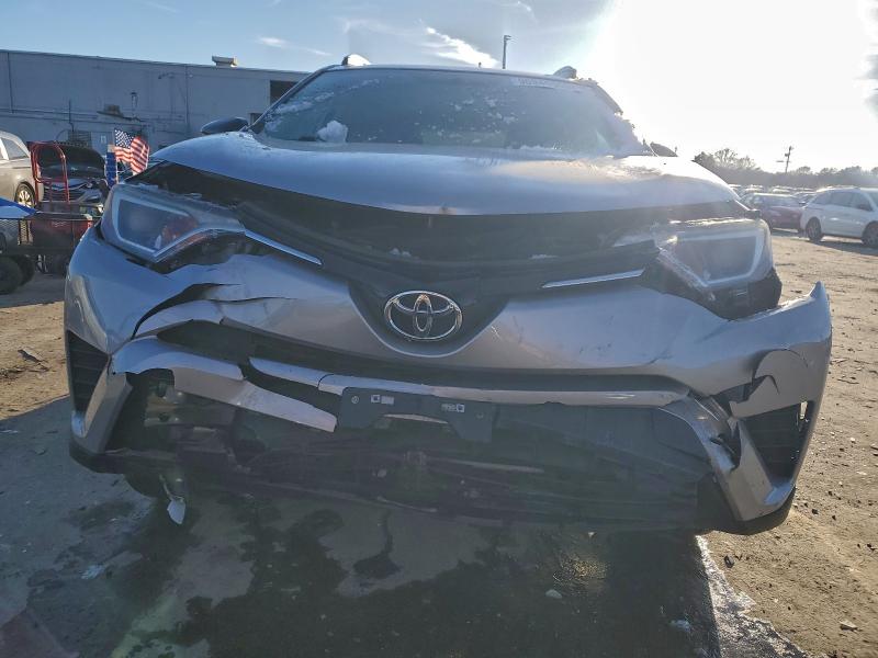 Photo 5 from auction – 2016 TOYOTA RAV4 LE with VIN 2T3BFREVXGW437994
