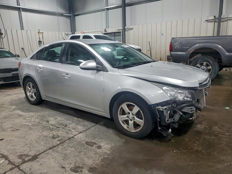 Photo 4 from auction – 2014 CHEVROLET CRUZE with VIN 1G1PC5SB4E7300116