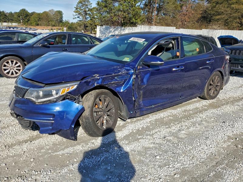 KIA OPTIMA EX 2016 with VIN 5XXGU4L3XGG114757 - Photo from auction