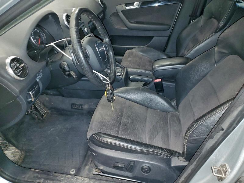 Zdjęcie 7 z aukcji – 2010 AUDI A3 PREMIUM z VIN WAUMFAFM0AA162381