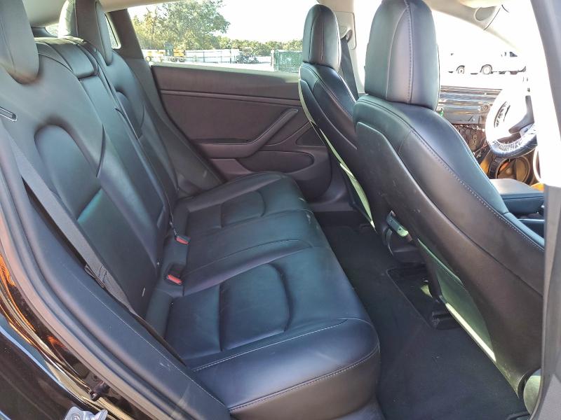 Photo 10 from auction – 2018 TESLA MODEL 3 with VIN 5YJ3E1EA1JF173342