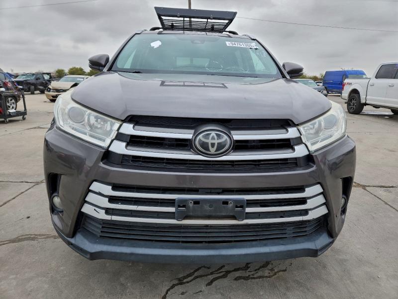 Photo 5 from auction – 2017 TOYOTA HIGHLANDER with VIN 5TDJZRFH5HS366072