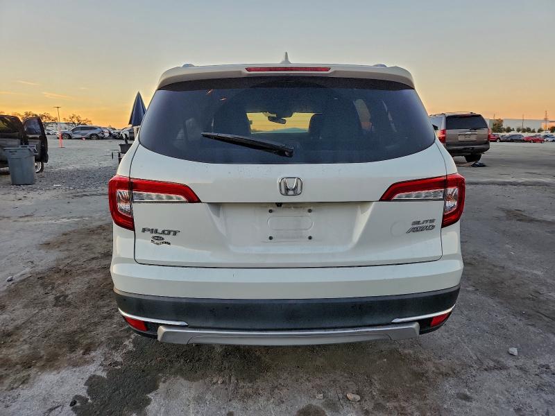 Photo 6 from auction – 2022 HONDA PILOT ELIT with VIN 5FNYF6H01NB030609