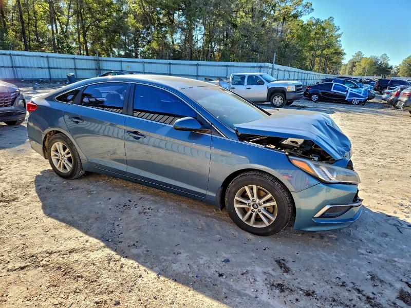 Photo 4 from auction – 2017 HYUNDAI SONATA SE with VIN 5NPE24AF2HH512674