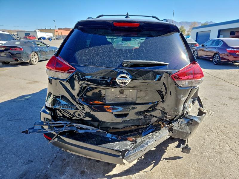 Photo 6 from auction – 2018 NISSAN ROGUE S with VIN 5N1AT2MT8JC799372