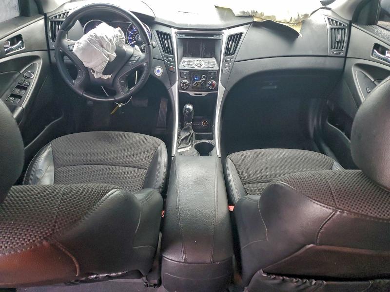 Photo 8 from auction – 2011 HYUNDAI SONATA SE with VIN 5NPEC4AC3BH139591