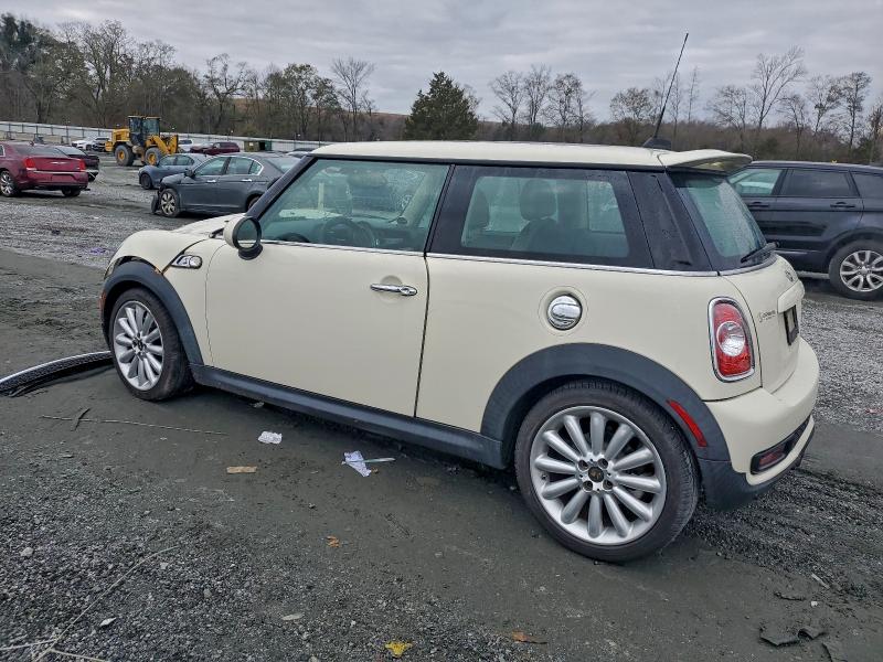 Photo 2 from auction – 2012 MINI COOPER S with VIN WMWSV3C51CTY19537