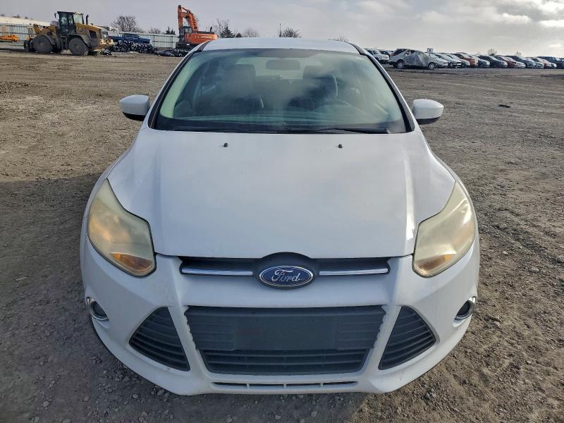 Foto 5 de la subasta – 2012 FORD FOCUS SE con VIN 1FAHP3K20CL394932