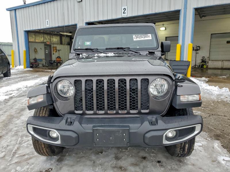 Photo 5 from auction – 2023 JEEP GLADIATOR with VIN 1C6HJTAG0PL582386
