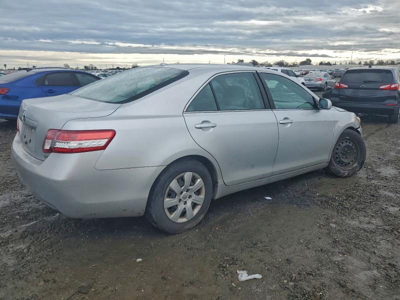 Photo 3 from auction – 2011 TOYOTA CAMRY BASE with VIN 4T1BF3EK3BU776598