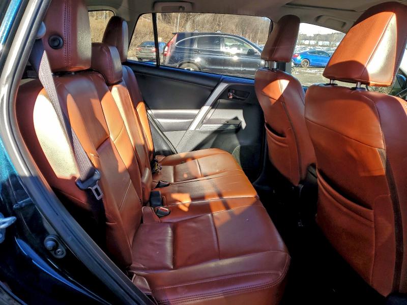 Photo 11 from auction – 2018 TOYOTA RAV4 ADVEN with VIN JTMRFREV7JJ196674