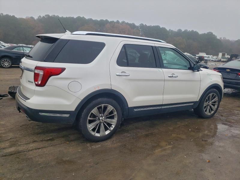 Photo 3 from auction – 2018 FORD EXPLORER L with VIN 1FM5K7FH9JGA76259