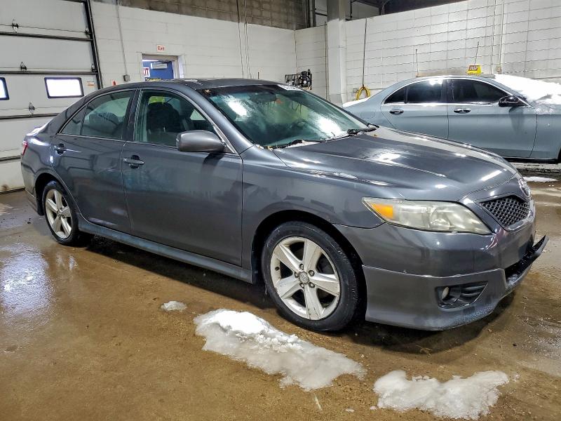 Zdjęcie 4 z aukcji – 2011 TOYOTA CAMRY BASE z VIN 4T1BF3EK1BU200346