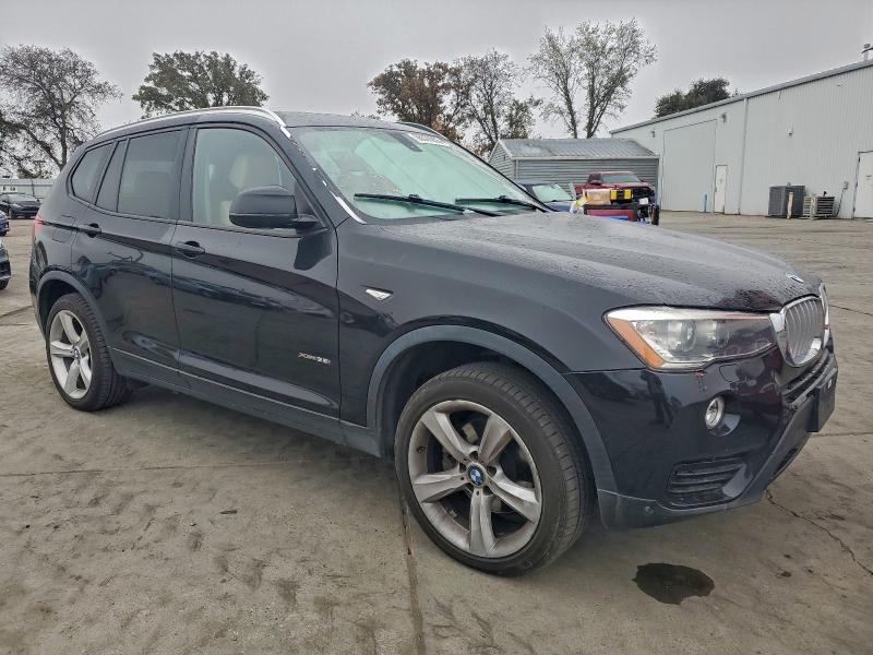 Photo 4 from auction – 2017 BMW X3 XDRIVE2 with VIN 5UXWX9C35H0W69293