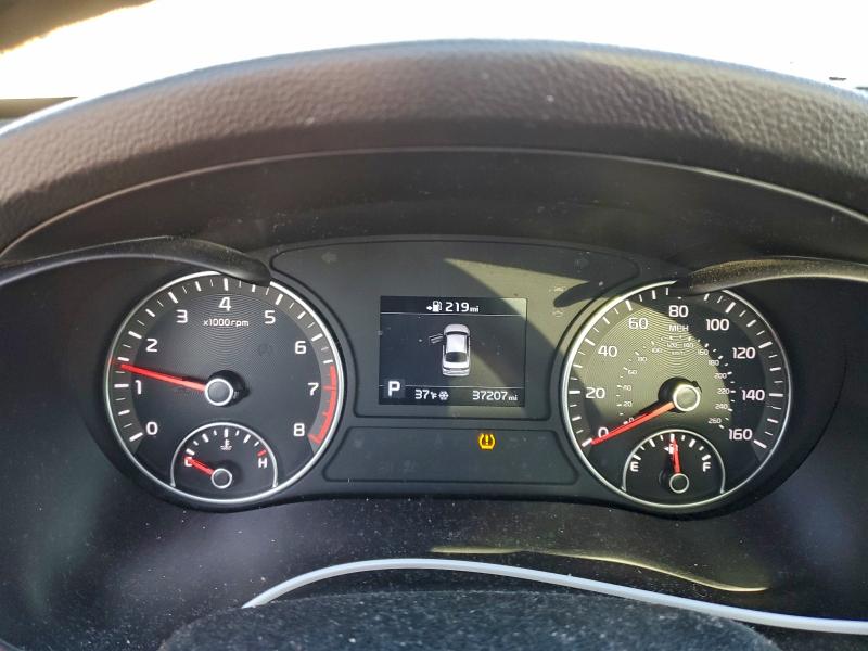 Photo 9 from auction – 2019 KIA OPTIMA EX with VIN 5XXGU4L1XKG368394
