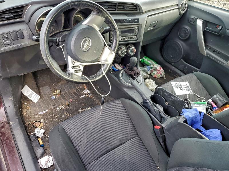 Zdjęcie 8 z aukcji – 2011 TOYOTA SCION TC z VIN JTKJF5C74B3005656