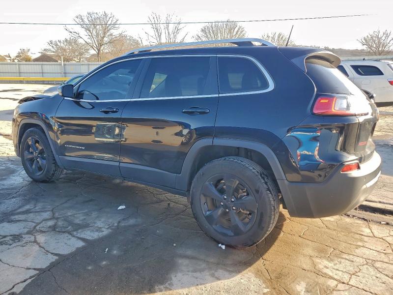 Photo 2 from auction – 2019 JEEP CHEROKEE L with VIN 1C4PJLDB4KD396633
