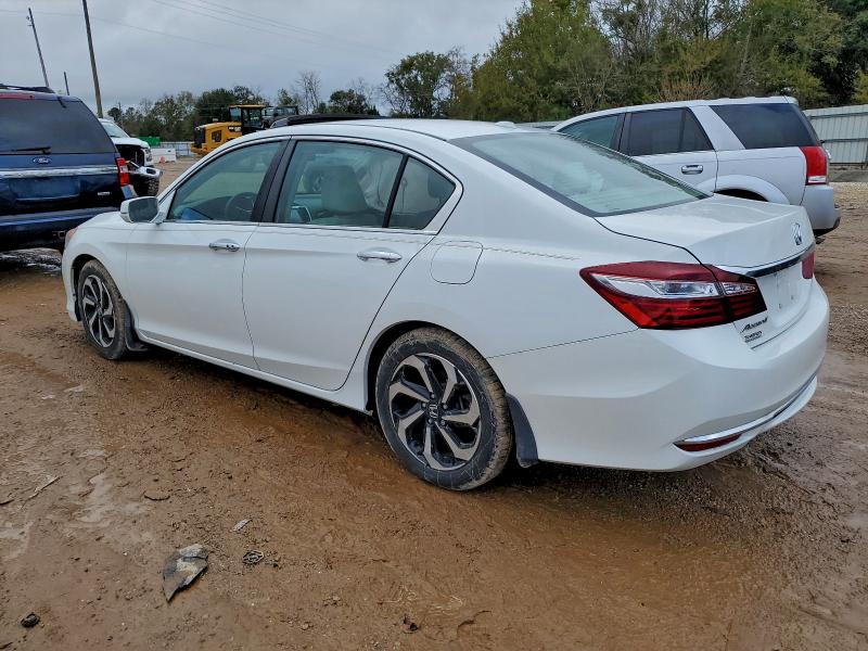 Photo 2 from auction – 2016 HONDA ACCORD with VIN 1HGCR2F77GA125084