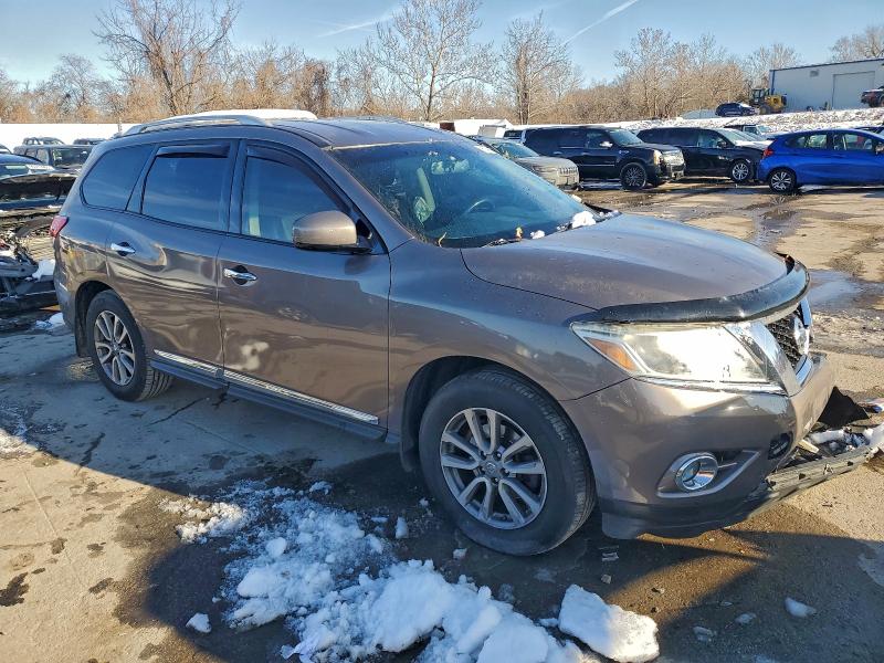 Photo 4 from auction – 2014 NISSAN PATHFINDER with VIN 5N1AR2MM2EC731050