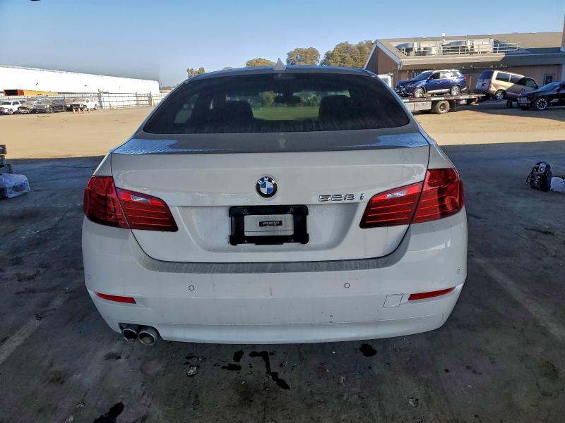 Photo 6 from auction – 2015 BMW 528 I with VIN WBA5A5C55FD516604