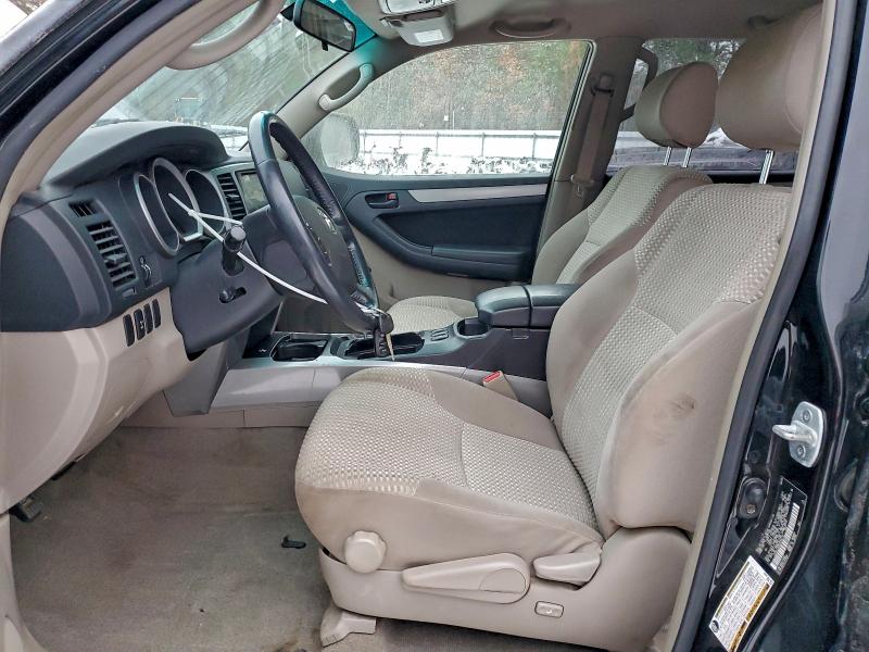 Photo 7 from auction – 2006 TOYOTA 4RUNNER SR with VIN JTEBU14R860096170