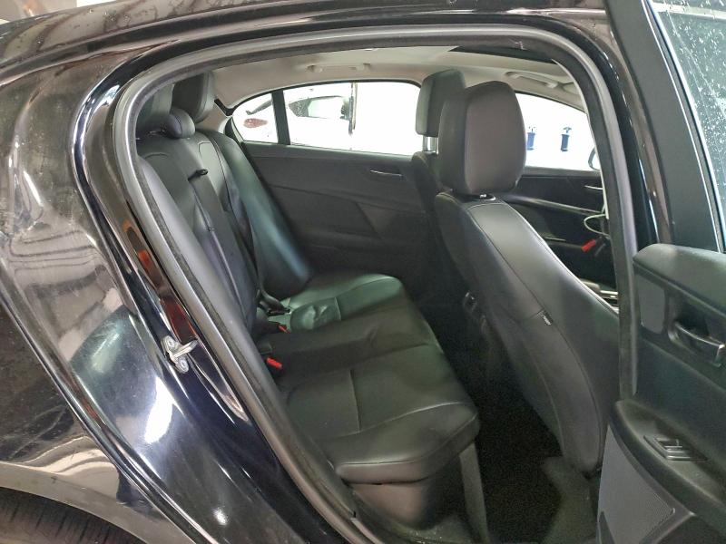 Photo 10 from auction – 2019 JAGUAR XE with VIN SAJAR4FX8KCP49301