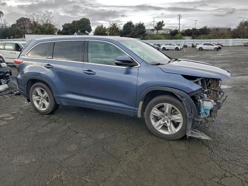 Photo 4 from auction – 2014 TOYOTA HIGHLANDER with VIN 5TDDKRFH3ES071341
