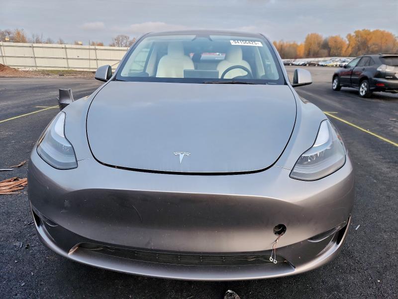 Photo 5 from auction – 2025 TESLA MODEL Y with VIN 7SAYGAEE8SF273882