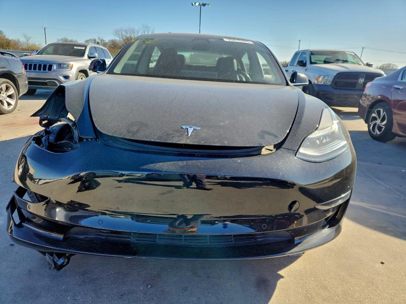 Photo 5 from auction – 2018 TESLA MODEL 3 with VIN 5YJ3E1EA2JF176427