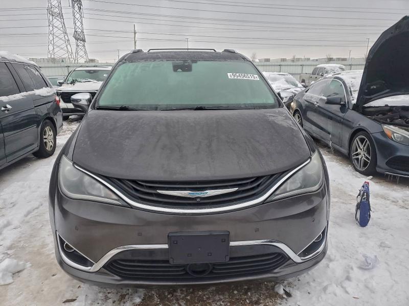 Photo 5 from auction – 2017 CHRYSLER PACIFICA E with VIN 2C4RC1N7XHR723723
