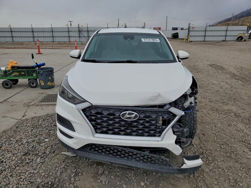 Photo 5 from auction – 2020 HYUNDAI TUCSON SE with VIN KM8J2CA44LU166919