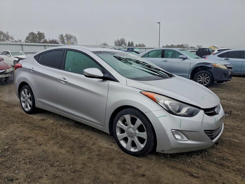 Photo 4 from auction – 2012 HYUNDAI ELANTRA GL with VIN KMHDH4AE7CU316645