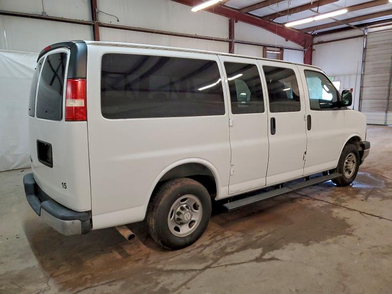Photo 3 from auction – 2017 CHEVROLET EXPRESS G2 with VIN 1GAWGFFF8H1199057