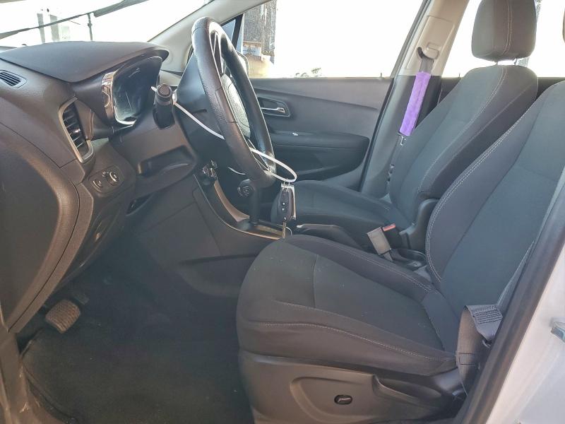 Photo 7 from auction – 2019 CHEVROLET TRAX LS with VIN 3GNCJNSB7KL404853