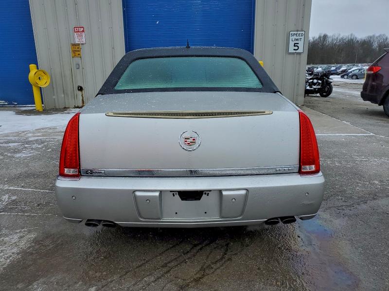 Photo 6 from auction – 2007 CADILLAC DTS with VIN 1G6KD57Y67U120784