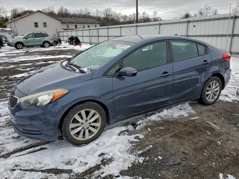 KIA FORTE LX 2015 with VIN KNAFX4A64F5426184 - Photo from auction