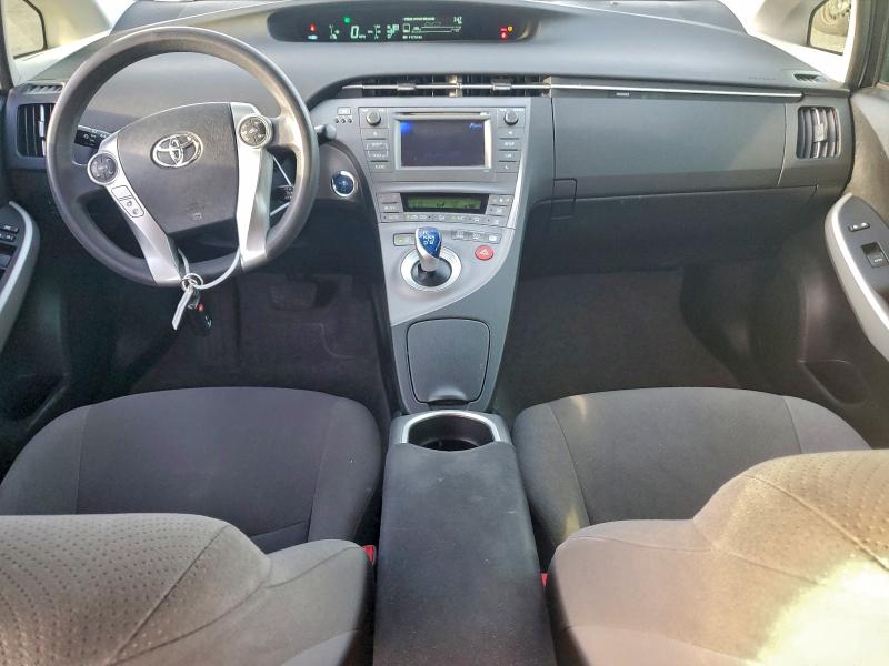Photo 8 from auction – 2013 TOYOTA PRIUS with VIN JTDKN3DU3D5549239