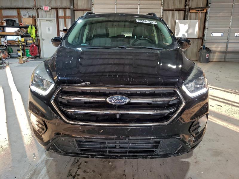 Photo 5 from auction – 2018 FORD ESCAPE SE with VIN 1FMCU0GD5JUC17074