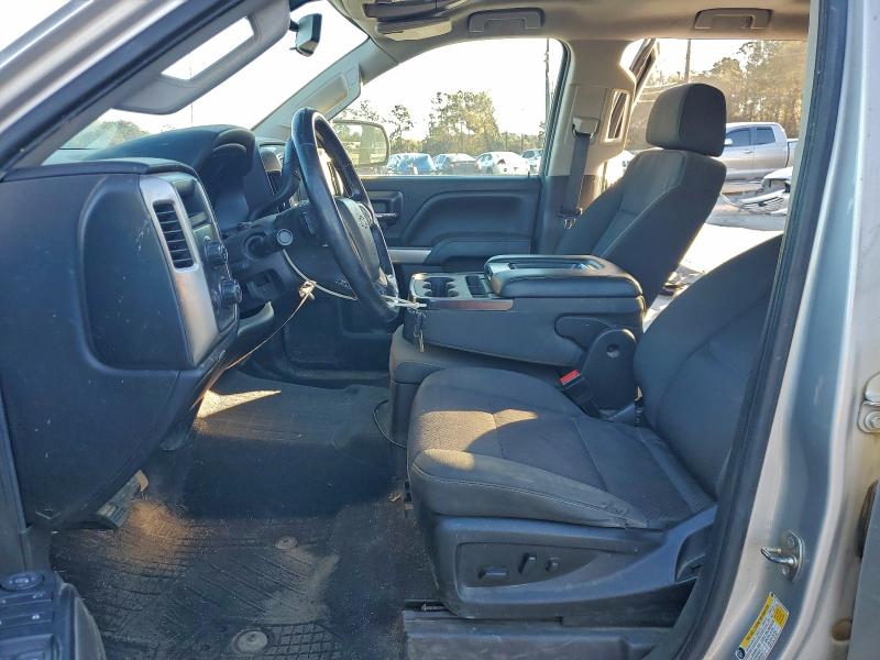 Photo 7 from auction – 2018 CHEVROLET SILVERADO with VIN 3GCUKREC1JG552252