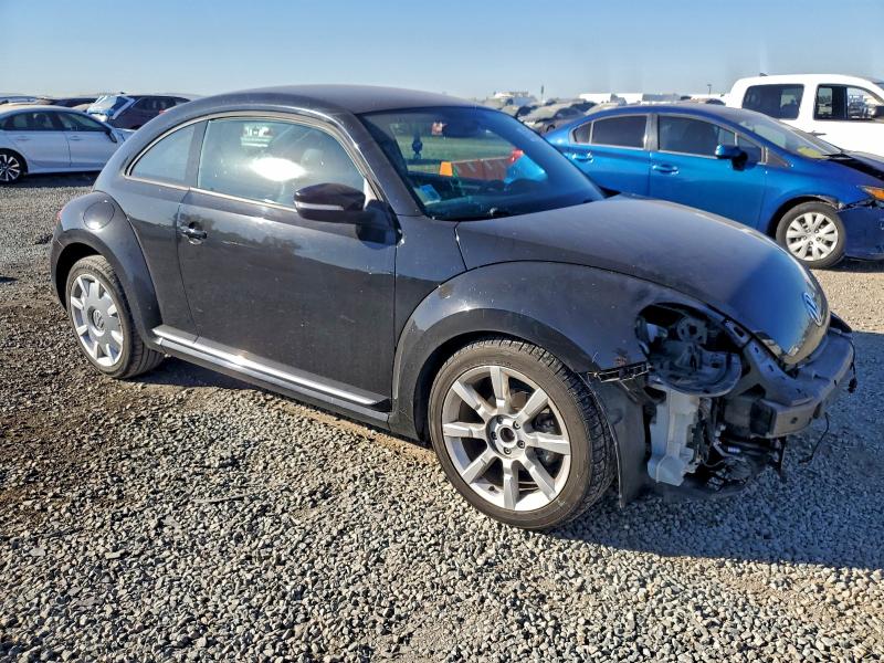 Photo 4 from auction – 2012 VOLKSWAGEN BEETLE with VIN 3VWJP7AT7CM661010