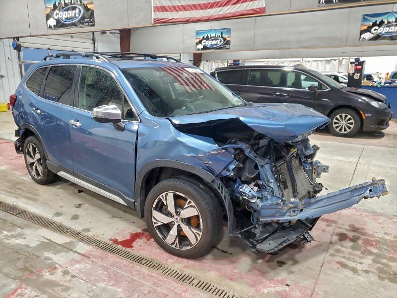 Photo 4 from auction – 2019 SUBARU FORESTER T with VIN JF2SKAWC9KH540432