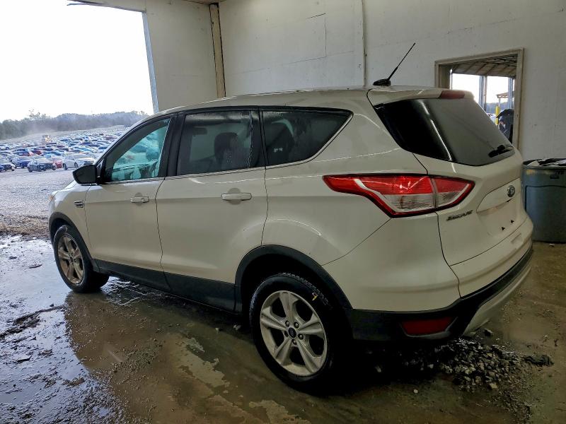 Photo 2 from auction – 2016 FORD ESCAPE SE with VIN 1FMCU0GX2GUC82581