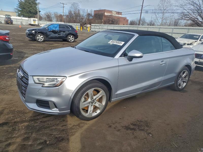 AUDI A3 PREMIUM 2018 with VIN WAU78LFF1J1024689 - Photo from auction