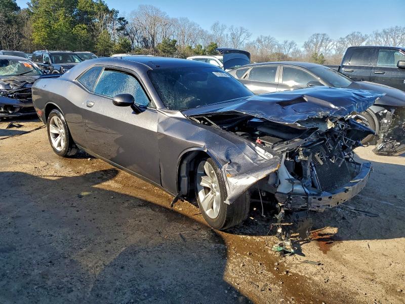 Photo 4 from auction – 2021 DODGE CHALLENGER with VIN 2C3CDZAG5MH627154